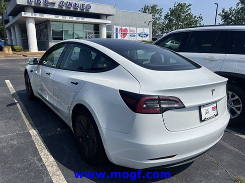 Used 2021 Tesla Model 3 Standard Range Plus RWD image 2