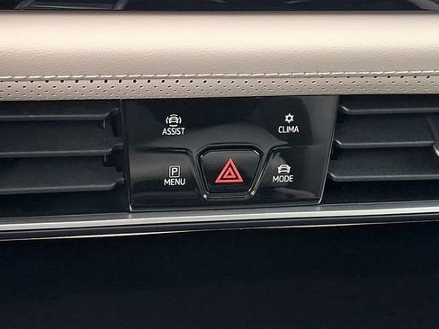 Certified 2024 Volkswagen Atlas SEL image 17