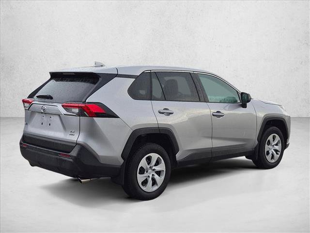 Used 2025 Toyota RAV4 LE AWD/4WD image 6