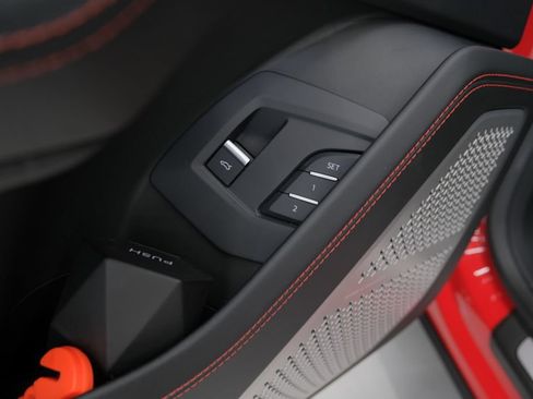Used 2021 Lamborghini Urus AWD/4WD image 56
