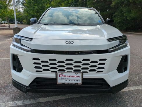 New 2026 Toyota RAV4 SE w/ Convenience Package AWD/4WD image 9