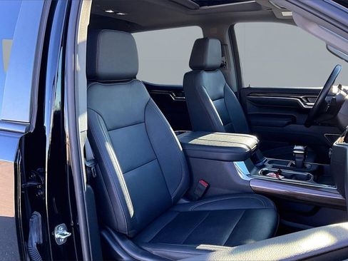 Used 2024 Chevrolet Silverado 1500 LT Trail Boss w/ LT Trail Boss Premium Package image 7