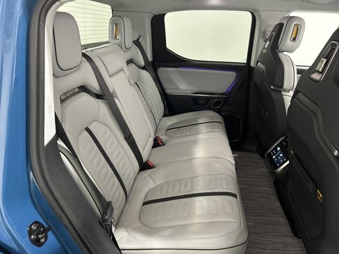 Used 2023 Rivian R1T Adventure image 22