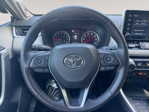 Used 2021 Toyota RAV4 XLE Premium AWD/4WD image 12