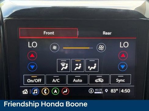 Used 2023 Chevrolet Traverse Premier FWD image 25