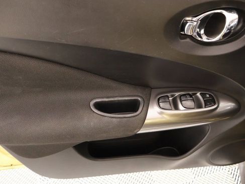 Used 2013 Nissan Juke SV image 14