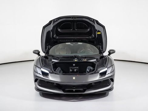 Used 2023 Ferrari 296 GTS image 9