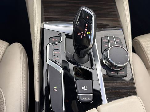 Used 2017 BMW 530i image 17