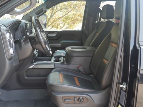 Used 2022 GMC Sierra 2500 AT4 AWD/4WD image 3