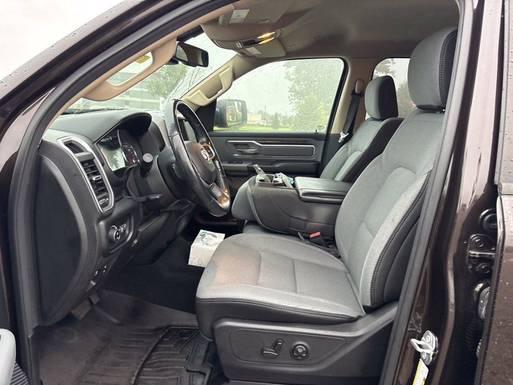 Used 2019 RAM 1500 Big Horn AWD/4WD image 17