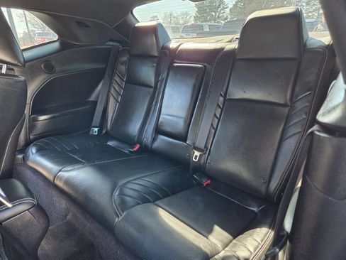 Used 2016 Dodge Challenger SRT Hellcat image 16