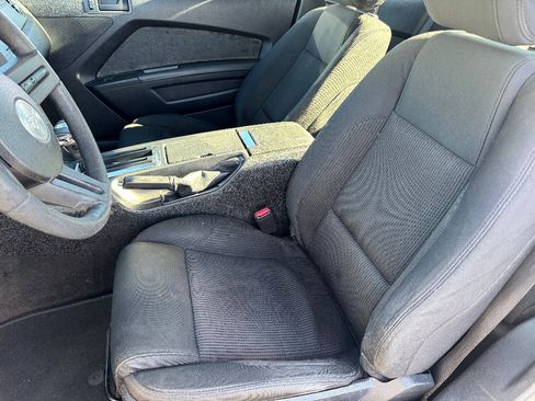 Used 2012 Ford Mustang V6 image 11