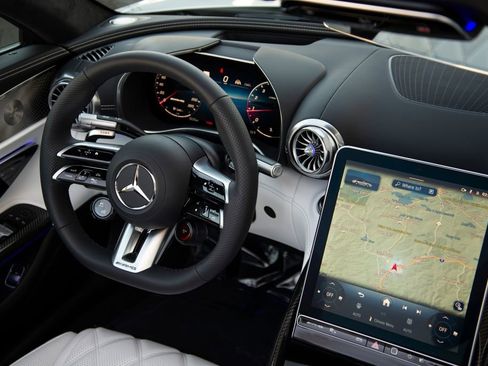 New 2026 Mercedes-Benz SL 63 AMG 4MATIC image 17