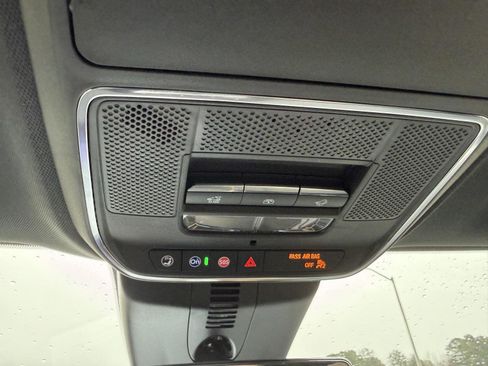 Used 2025 Buick Enclave Avenir w/ Super Cruise Package image 19