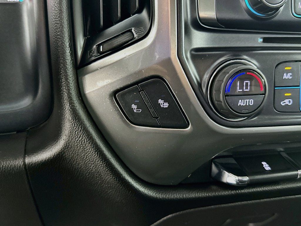 Used 2018 Chevrolet Silverado 1500 LT w/ All Star Edition AWD/4WD image 19