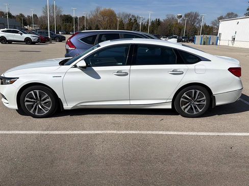 Used 2018 Honda Accord Touring image 4