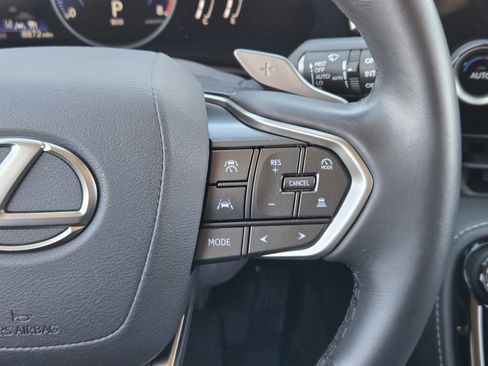 Used 2025 Lexus NX 250 image 36