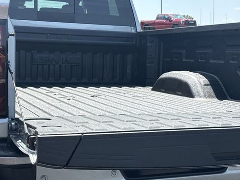 New 2026 GMC Sierra 2500 Denali Ultimate AWD/4WD image 10