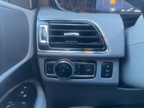 Used 2021 Lincoln Navigator Reserve w/ Equipment Group 208A image 23