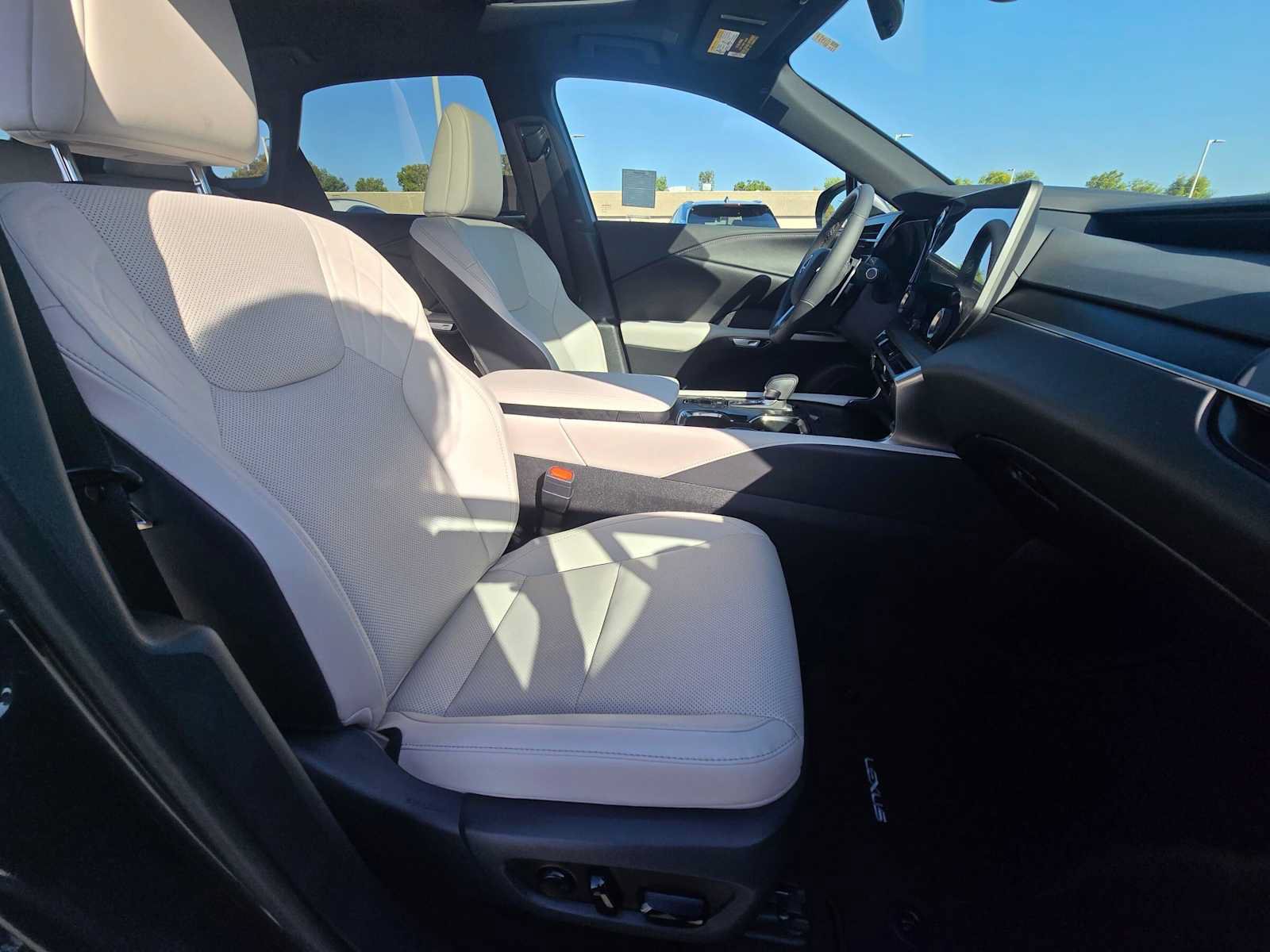 New 2026 Lexus RX 350h w/ Convenience Package AWD/4WD image 10