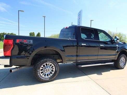 Used 2022 Ford F250 XLT w/ XLT Premium Package AWD/4WD image 5