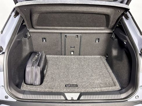 Used 2023 Volkswagen ID.4 Pro S image 22