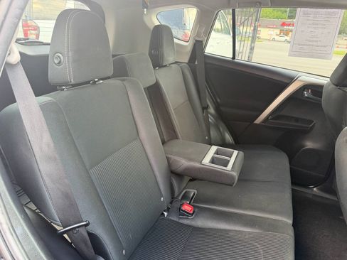 Used 2014 Toyota RAV4 XLE AWD/4WD image 22