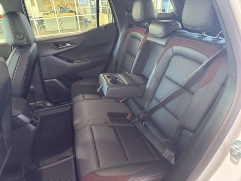New 2026 Chevrolet Equinox RS w/ LPO, Floor Liner Package image 23