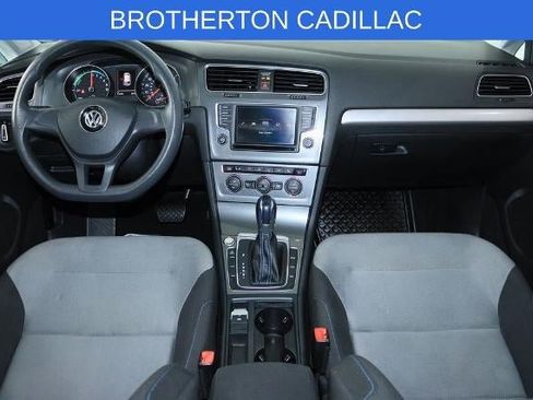 Used 2016 Volkswagen e-Golf SE FWD image 27