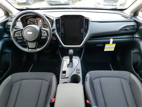 Used 2025 Subaru Crosstrek 2.0i Premium image 9