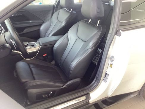 Used 2024 BMW 230i Coupe w/ Premium Package RWD image 9