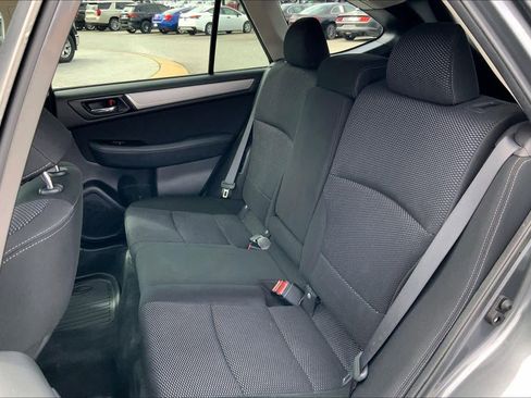 Used 2019 Subaru Outback 2.5i Premium image 20