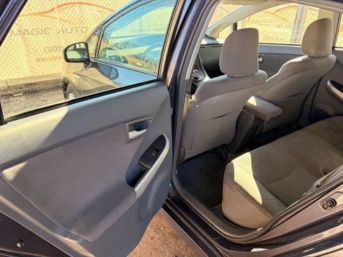 Used 2011 Toyota Prius Two image 17