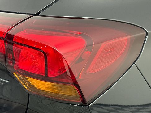 Used 2021 Buick Encore GX Essence w/ Advanced Technology Package image 33