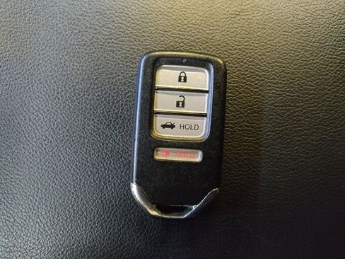 Used 2022 Honda Accord Sport image 32