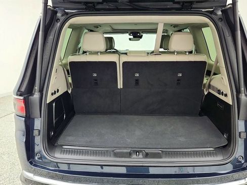 Used 2023 Jeep Wagoneer Series II w/ Convenience Group I AWD/4WD image 23
