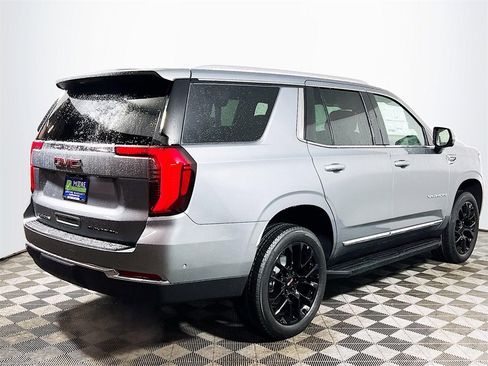 New 2026 GMC Yukon Elevation image 8
