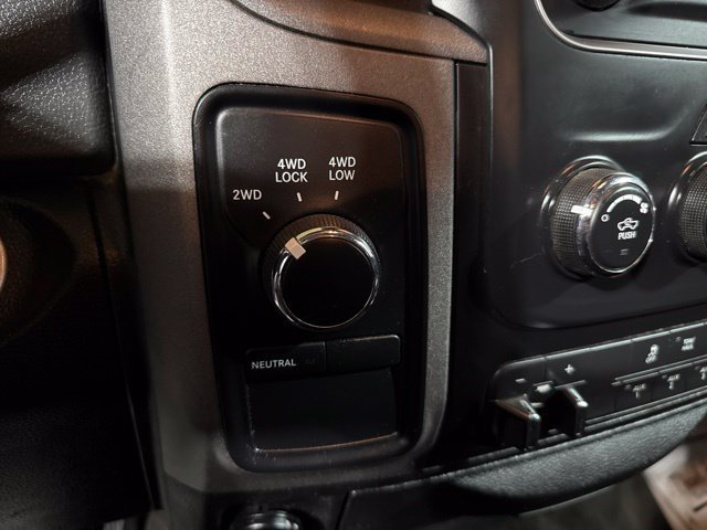 Used 2016 RAM 2500 Tradesman w/ Chrome Appearance Group AWD/4WD image 15
