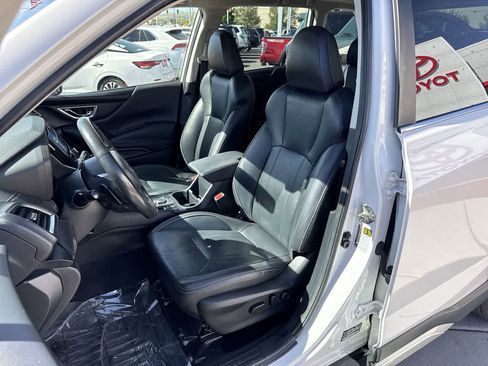 Used 2020 Subaru Forester Touring AWD/4WD image 11
