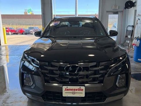 Used 2023 Hyundai Santa Cruz Limited image 1