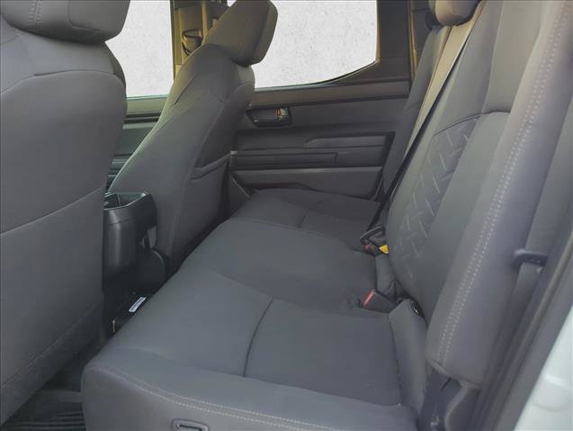 Certified 2025 Toyota Tacoma SR5 AWD/4WD image 10
