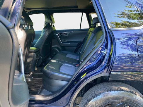 Used 2021 Toyota RAV4 XSE image 11
