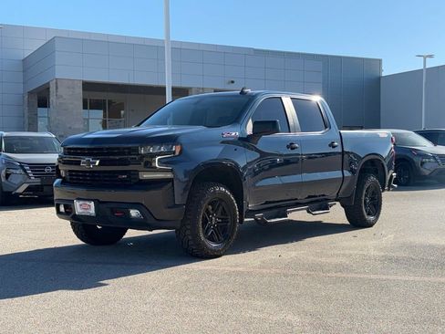 Used 2021 Chevrolet Silverado 1500 LT Trail Boss image 7