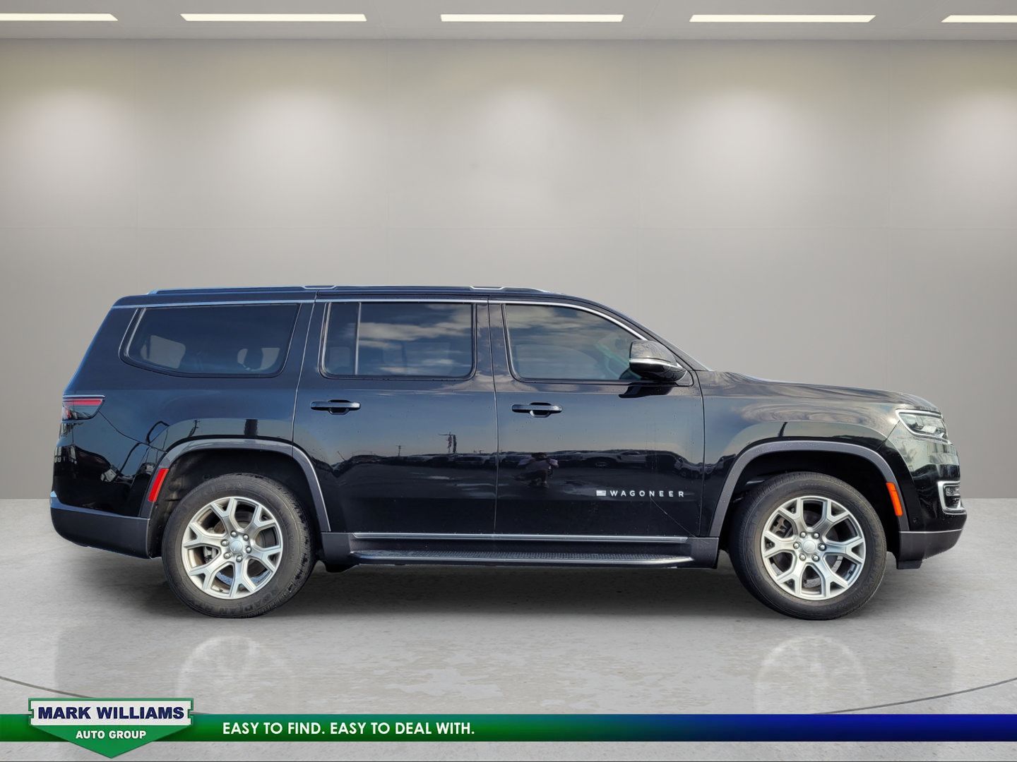 Used 2022 Jeep Wagoneer Series II AWD/4WD image 2