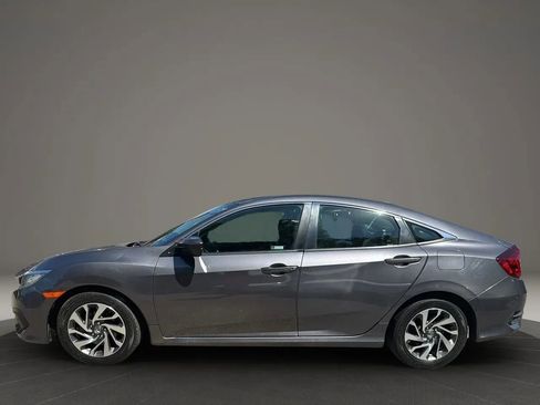Used 2018 Honda Civic EX image 8