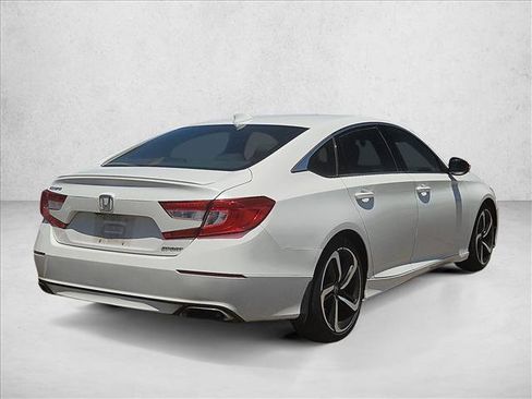 Used 2018 Honda Accord Sport image 5