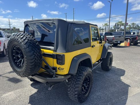 Used 2008 Jeep Wrangler Rubicon w/ Dual Top Group AWD/4WD image 5