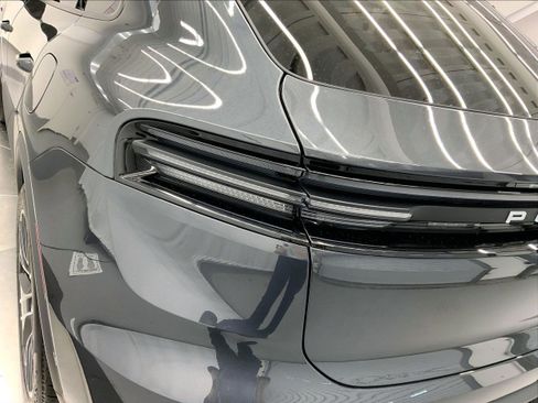 Used 2025 Porsche Macan Electric image 29