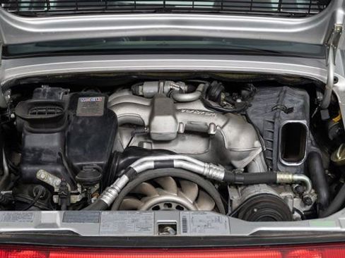 Used 1998 Porsche 911 Carrera S image 28