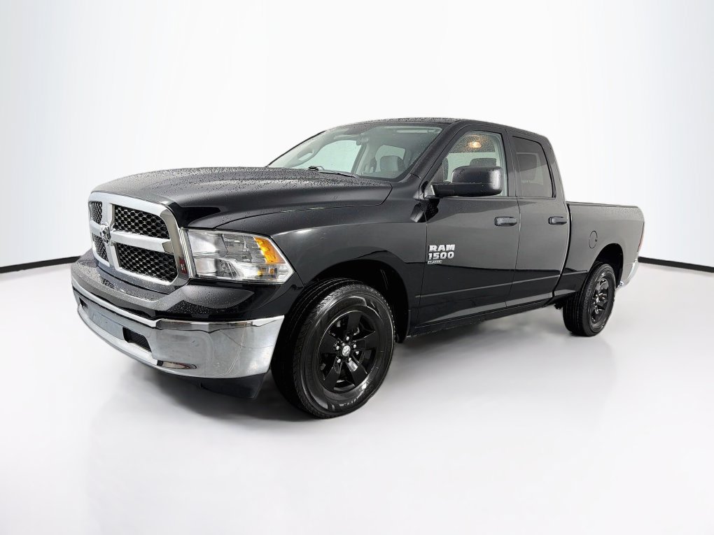 Used 2024 RAM 1500 Classic SLT AWD/4WD image 3